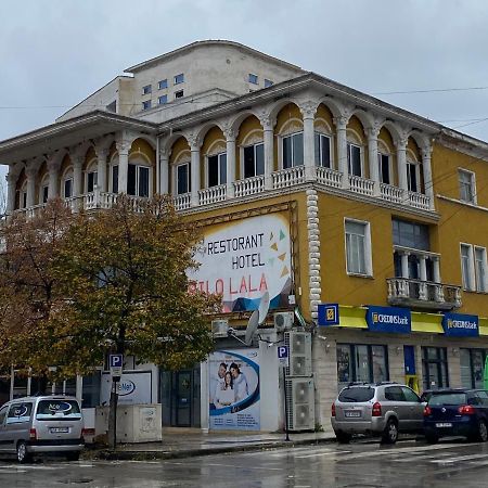 Pilo Lala Hotel Lushnjë エクステリア 写真