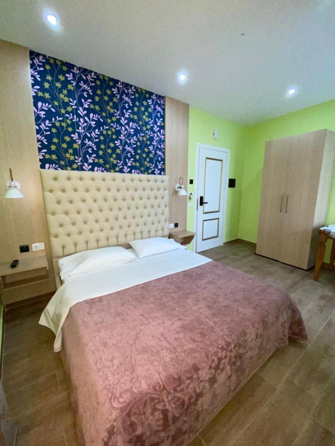 Pilo Lala Hotel Lushnjë エクステリア 写真