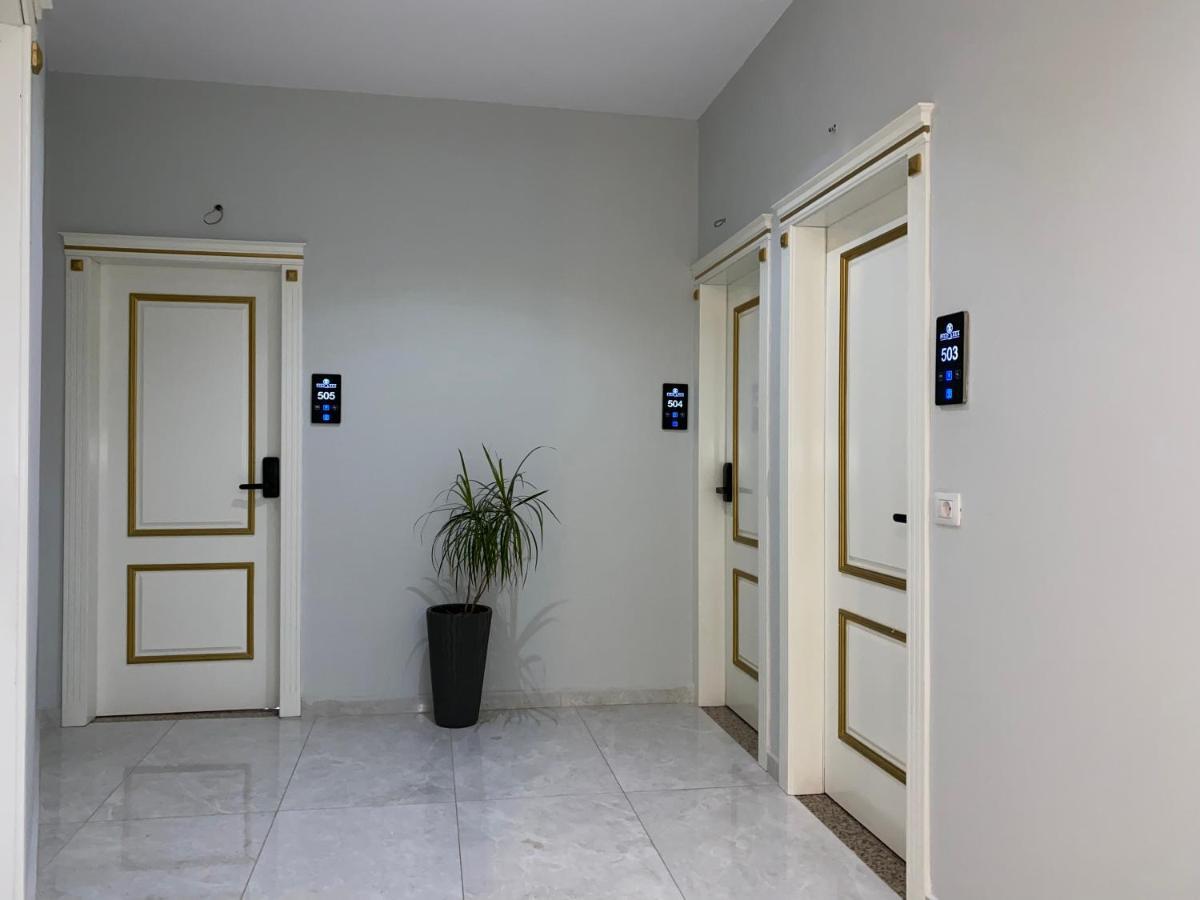 Pilo Lala Hotel Lushnjë エクステリア 写真